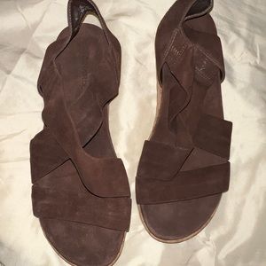 Bernardo Sandals
